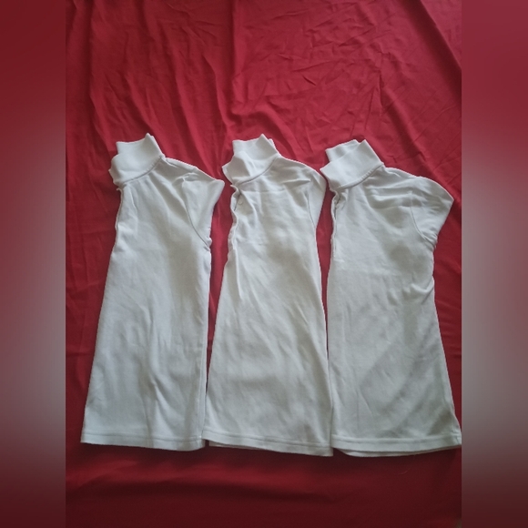 A bundle of three Wonder Nation Girls Uniform Shirts. - Picture 4 of 5